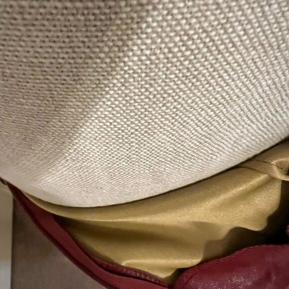 Red Faux Leather Wide Leg Ankle length pants NWT Size M - Picture 4 of 6